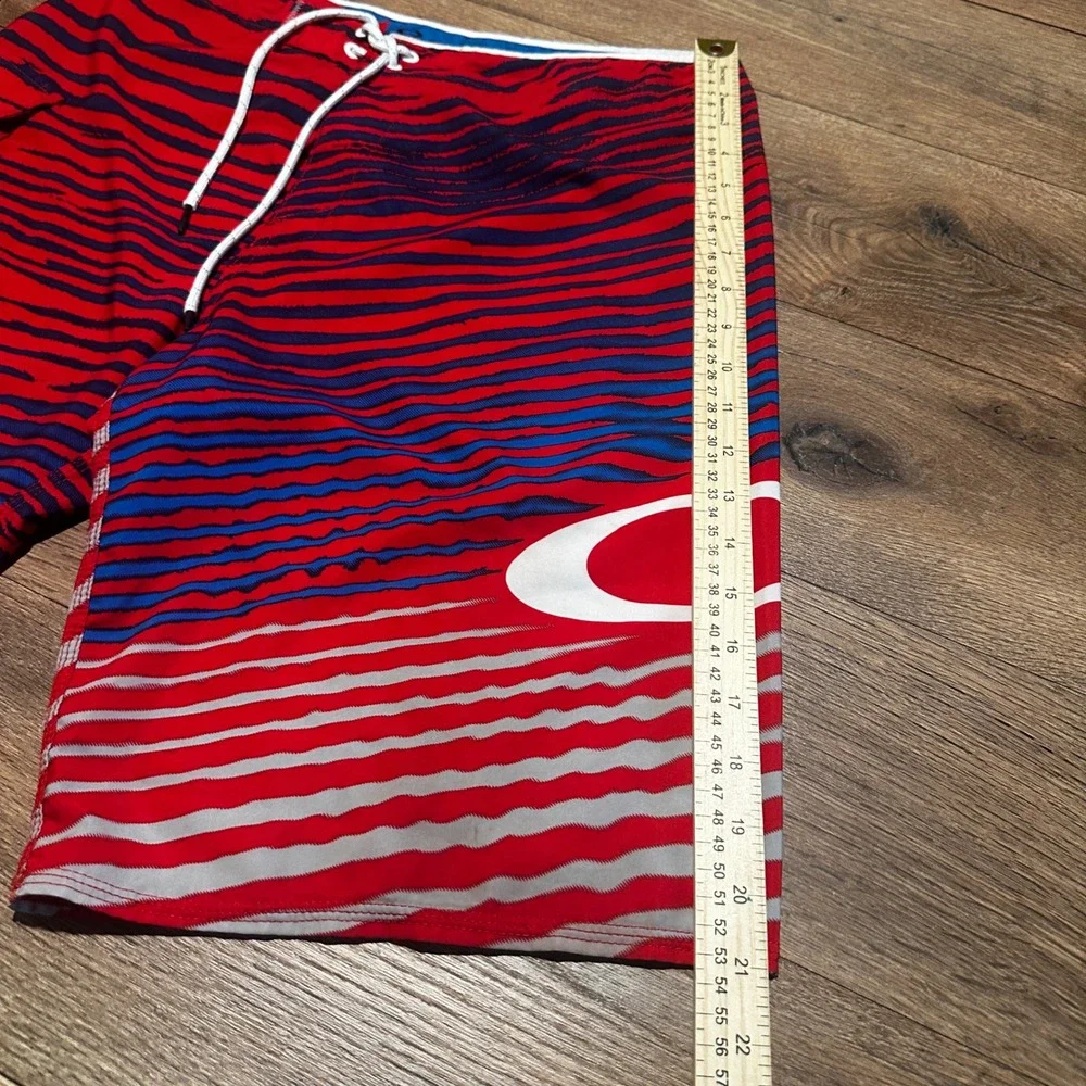 Y2K Oakley Red Blue Tiger Stripe Board Shorts Mens 32